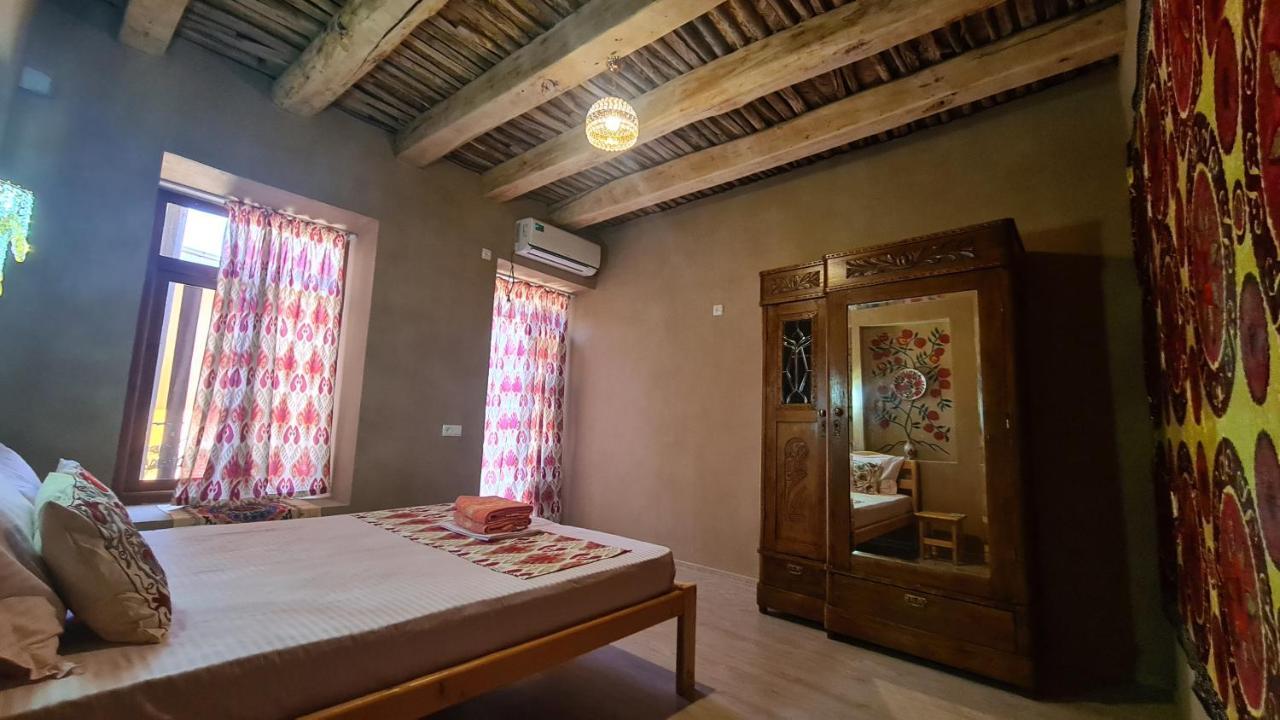 Azaliya Hostel Samarkand Exterior foto
