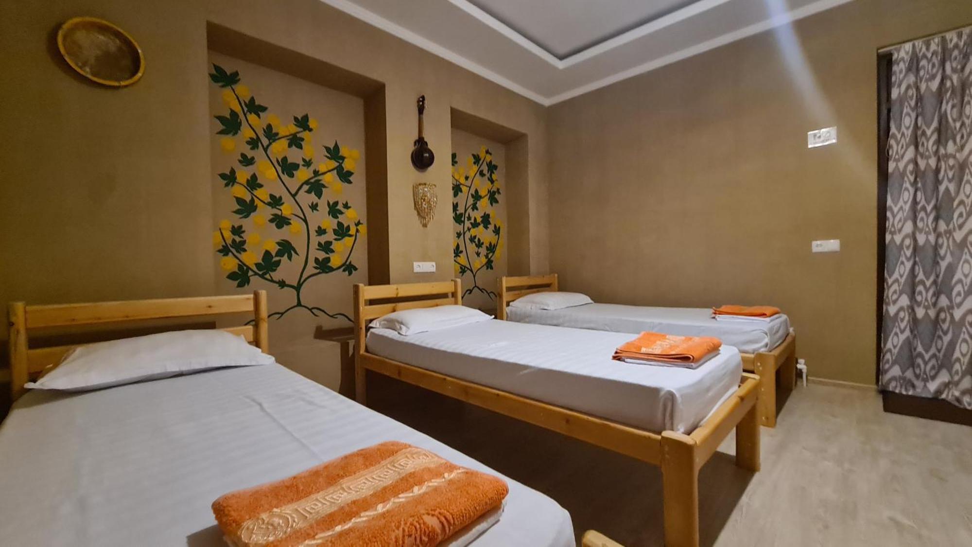 Azaliya Hostel Samarkand Exterior foto